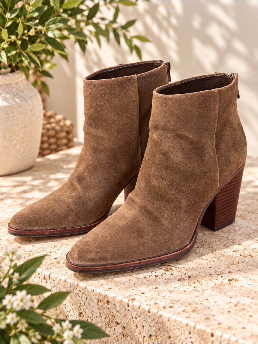 Vince Camuto Polleah Suede Western Ankle Booties Reishi Brown Womenβs 9
